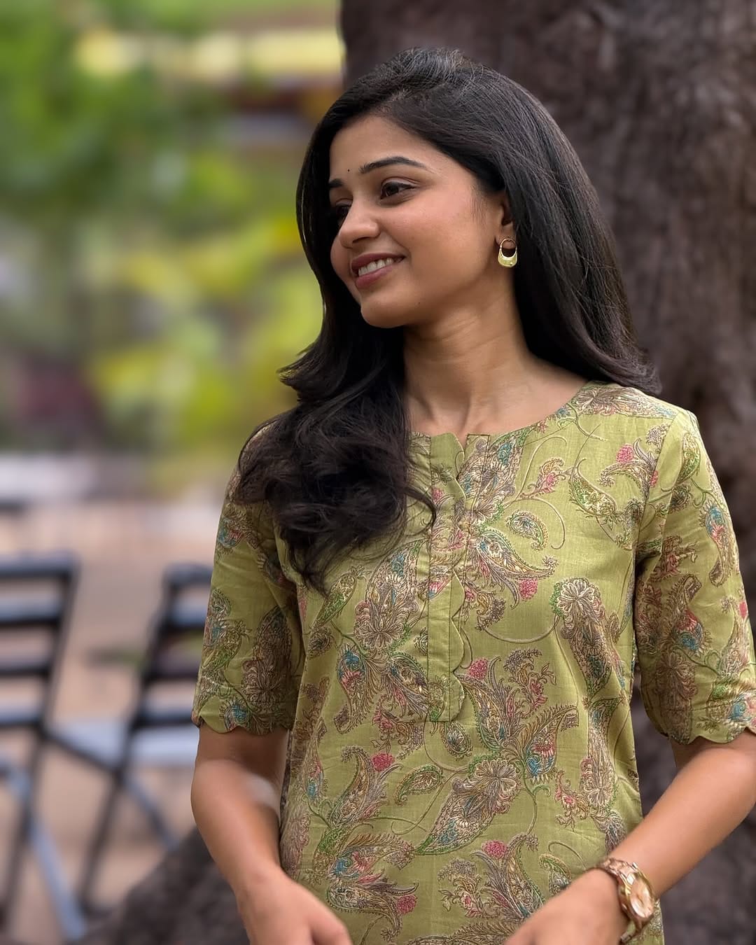 Lush Glow Digital Kurti